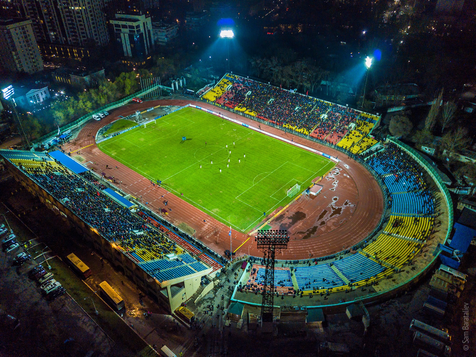 Освещение стадиона им. Д. Омурзакова